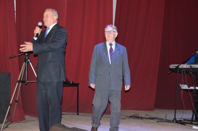 Prezes ZS ZRP dziękuje Włodzimierzowi Kubiczkowi za organizację rajdów turystycznych