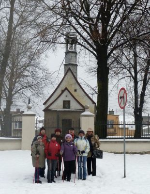 Postój przy kościele